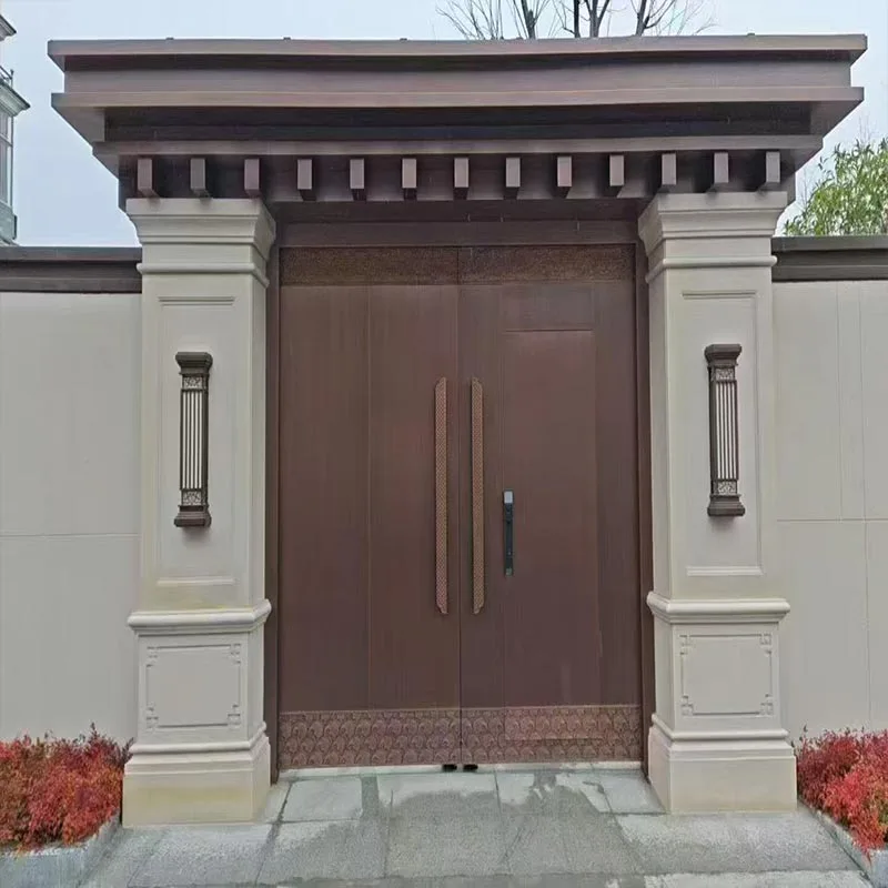 Puerta de entrada de cobre macizo para villa